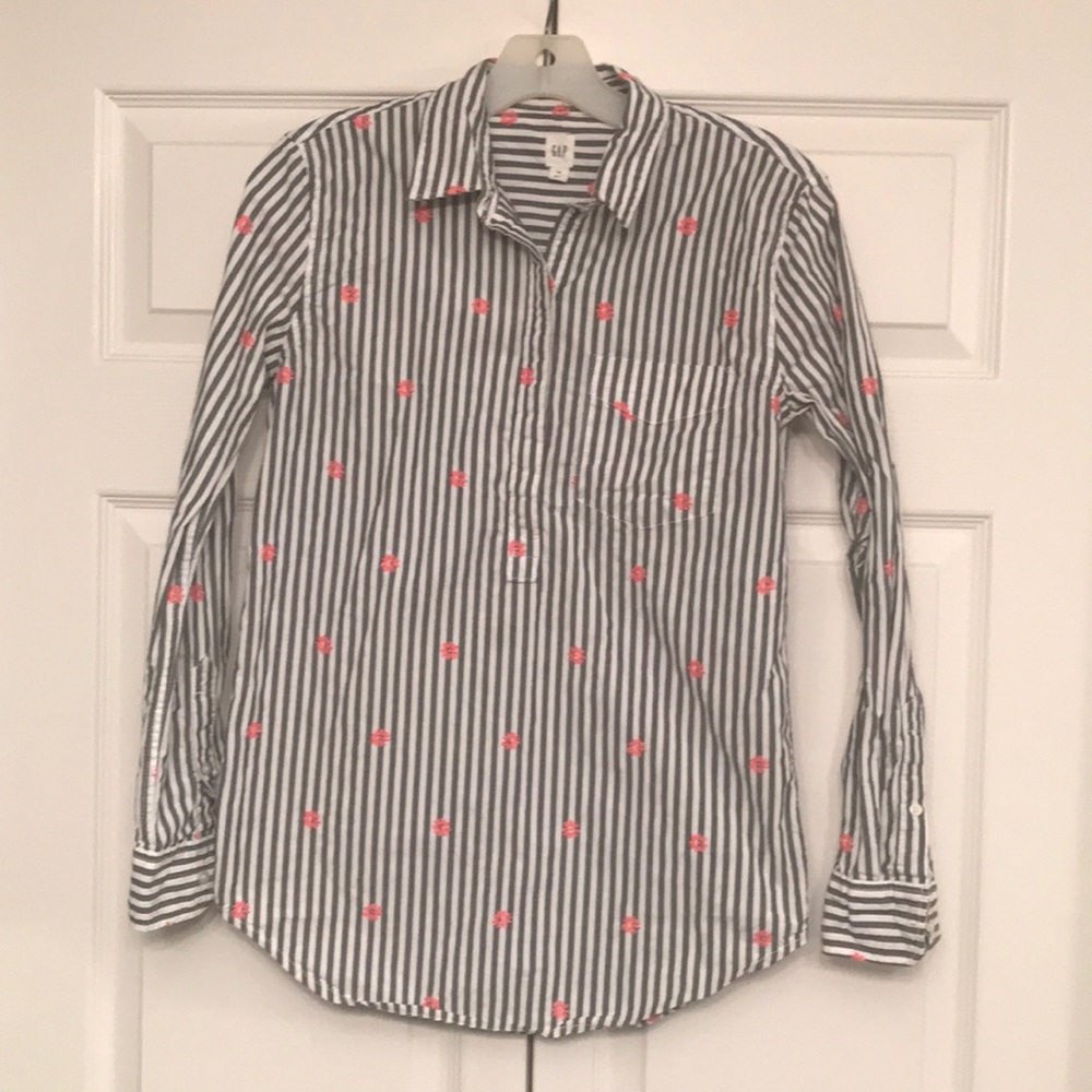 Gap Tunic length popover shirt